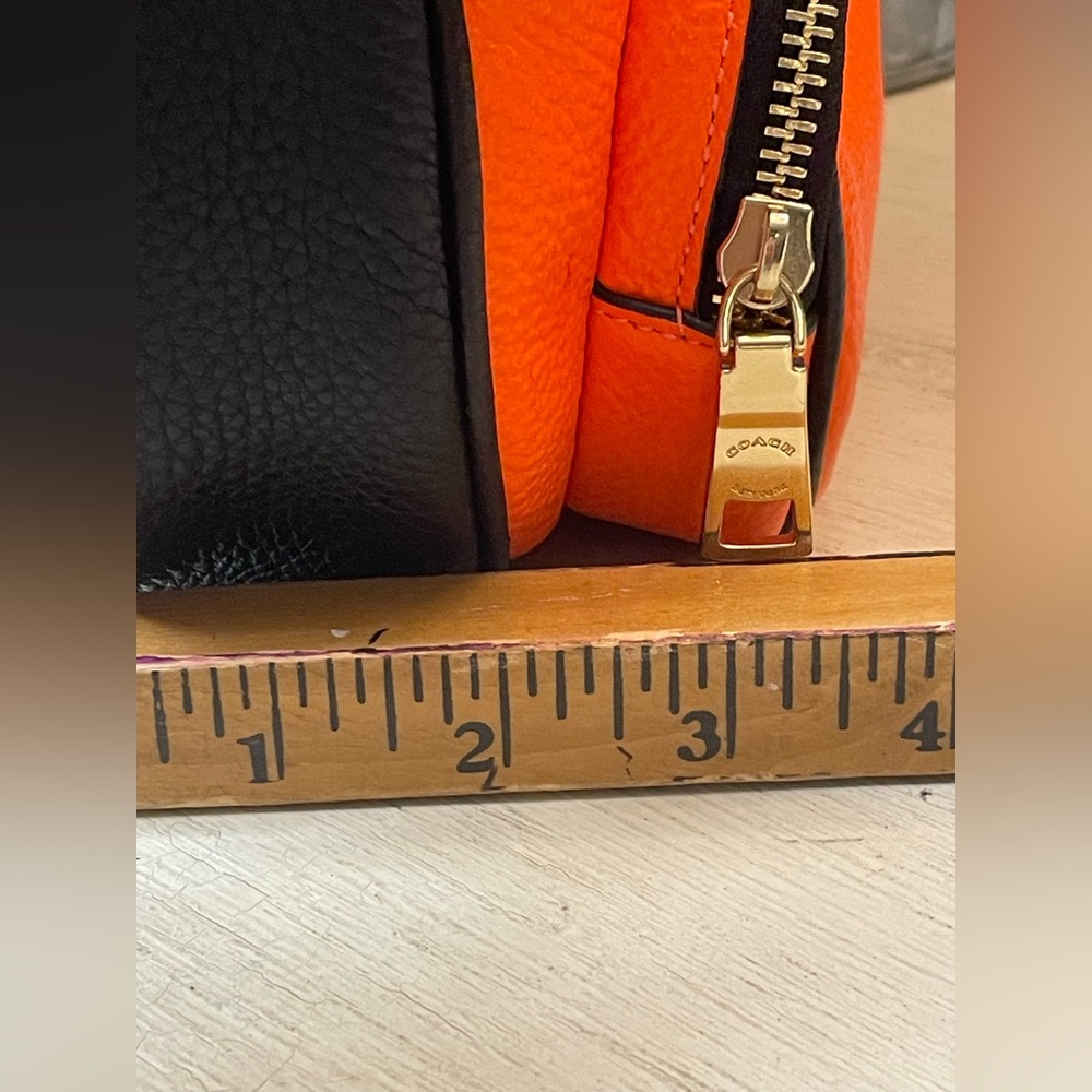 *COA* Coach Bright Orange Court Leather Belt Bag - Picture 13 of 14